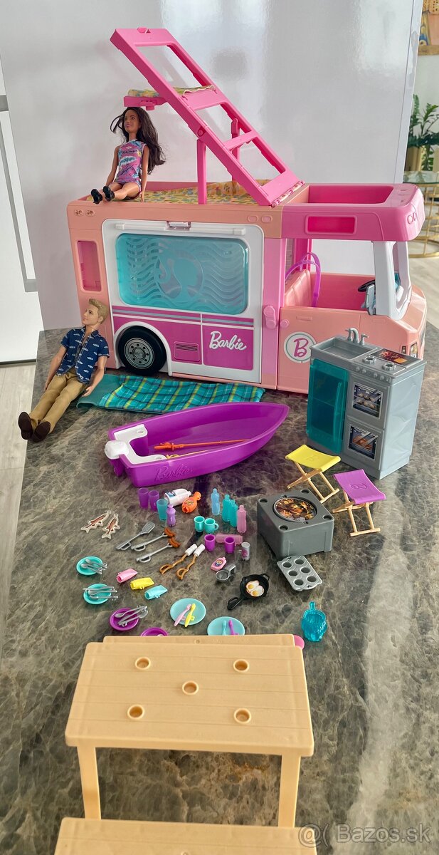 Barbie karavan
