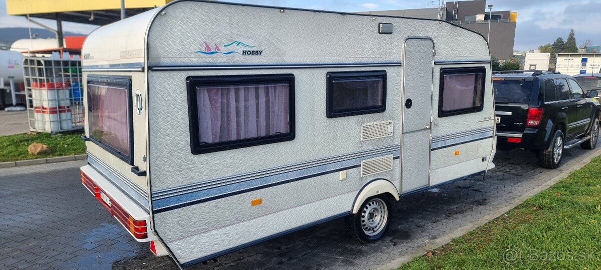 Hobby prestige obytný karavan zimní paket