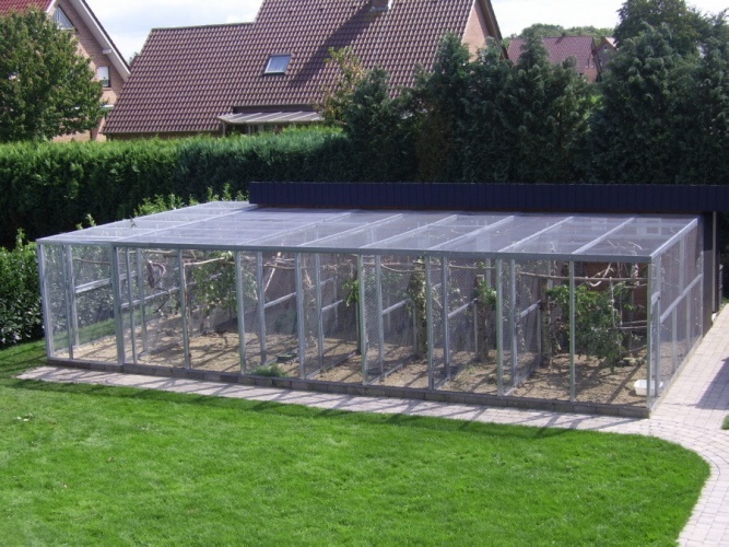 Typizovaná radová voliéra pre vtáky. Odber T-Šafárikovo.