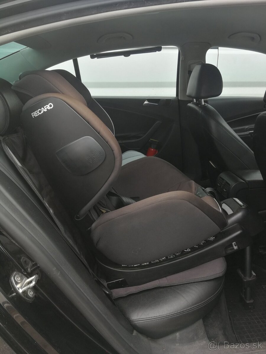 Autosedačka Recaro Optiafix ISOFIX