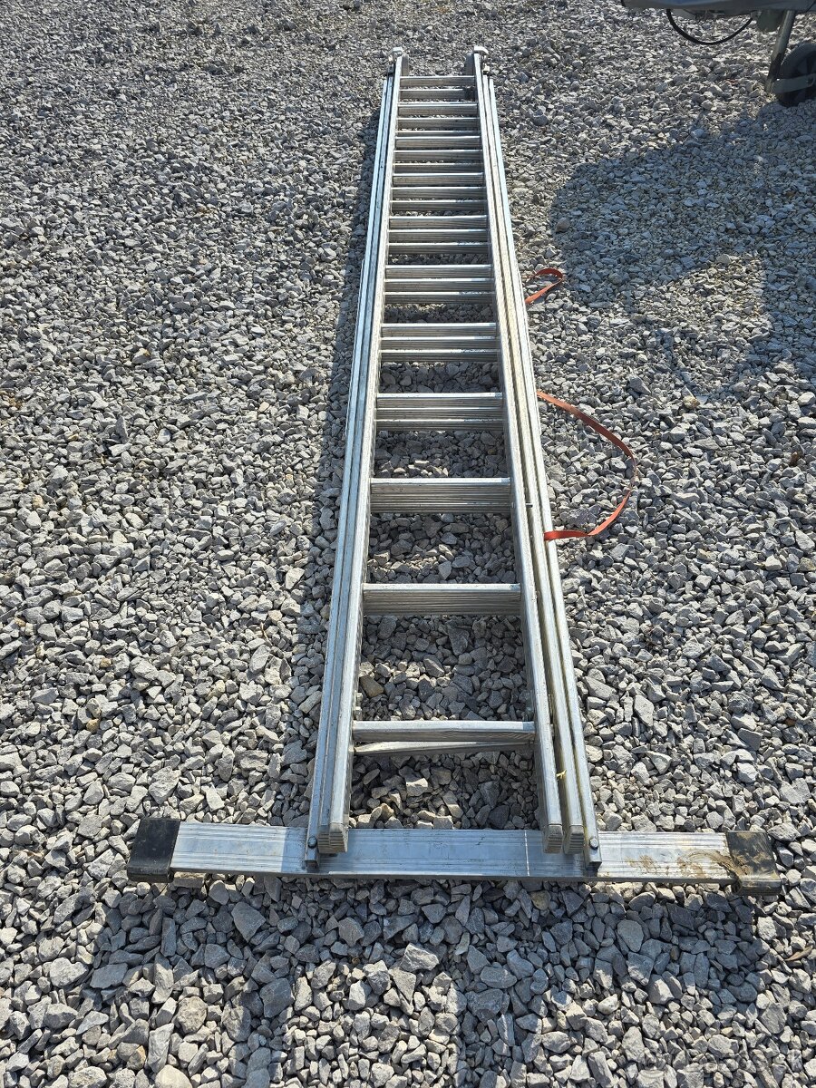 Predám viacúčelový 3-dielny rebrík