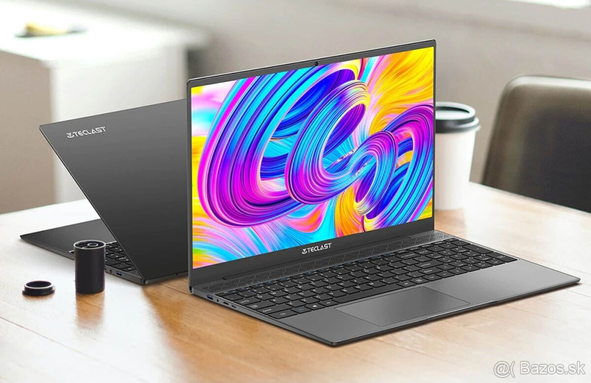 Predám hliníkový 15.6"notebook FullHD IPS 8GB 256 GB SSD -