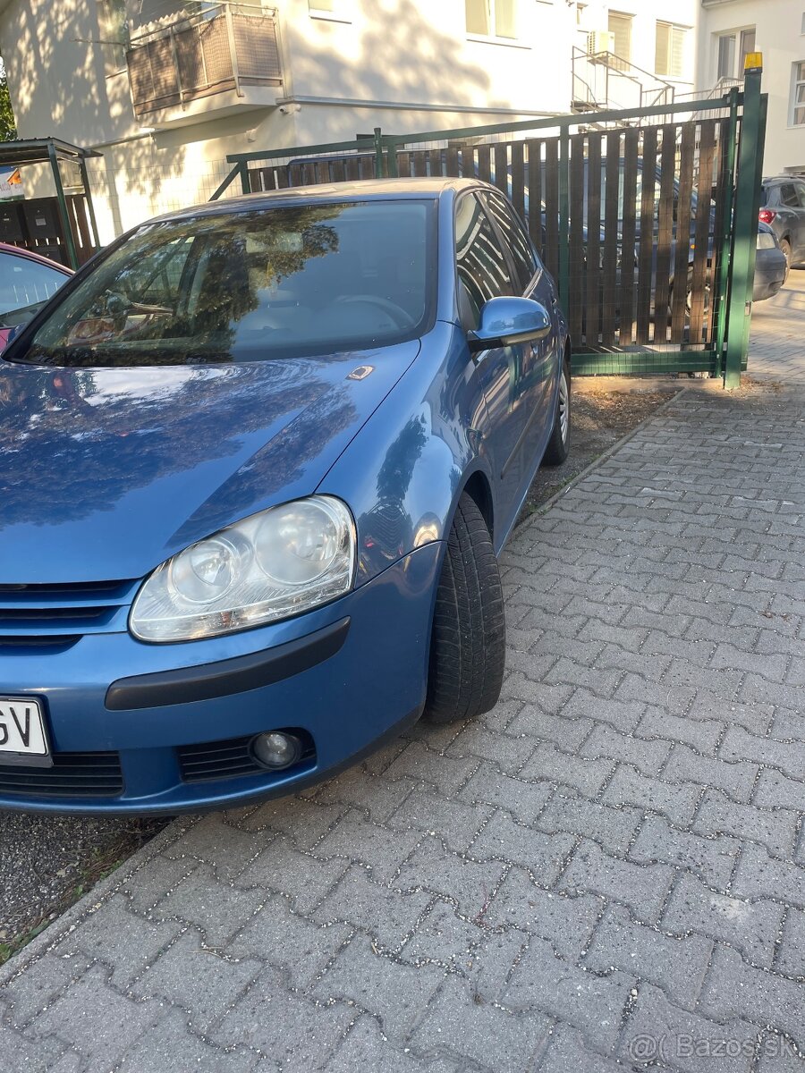 Golf .