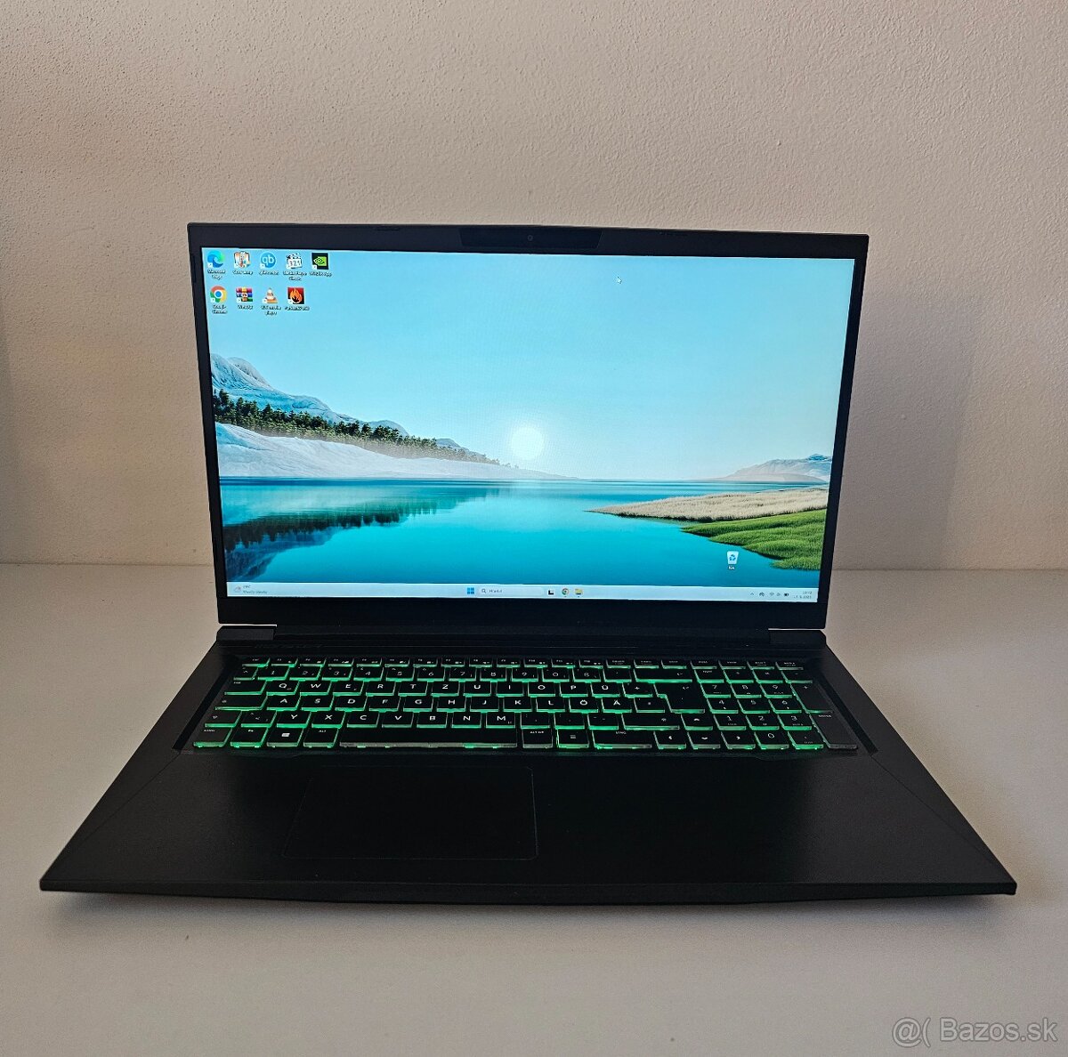 Herný notebook Monster Intel i7 RTX 3050 RAM 16 GB SSD