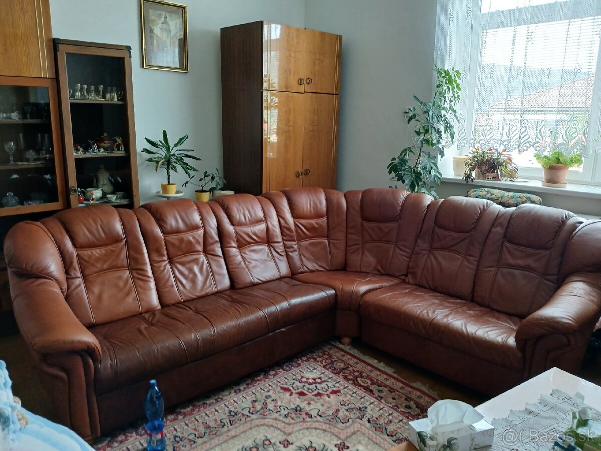 Kožený rohový gauč so kreslom