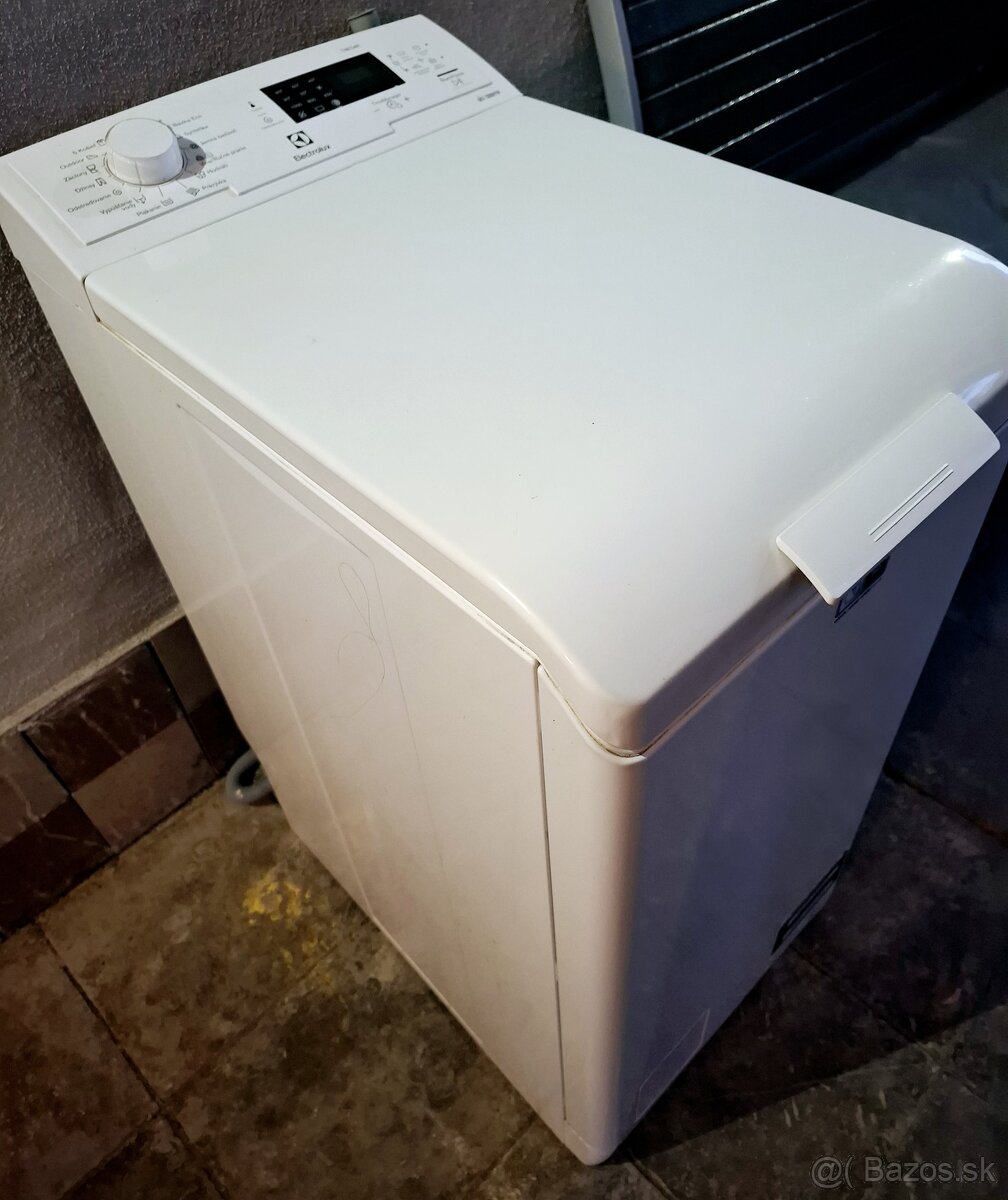 Automatická práčka Elektrolux