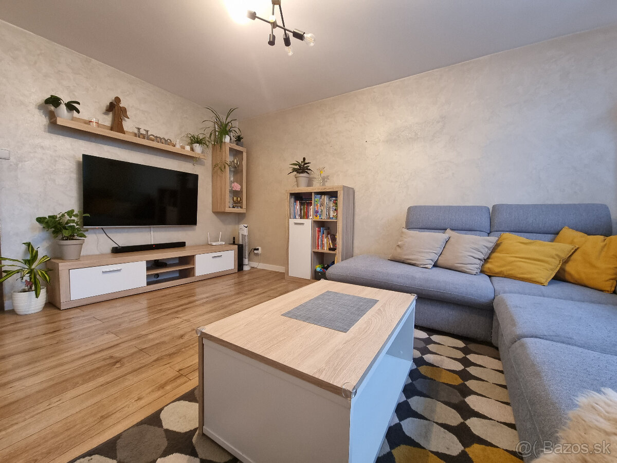 NA PREDAJ 4 IZBOVÝ BYT s LOGGIOU 78 m2 PIEŠŤANY - VOĽNÝ