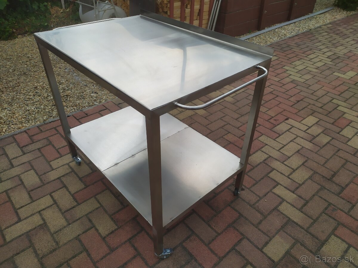 Nerezový gastro stolík