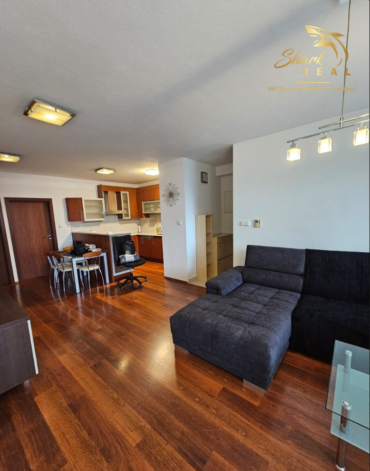 Zariadený 3 izbový byt s PARKOVANÍM v cene