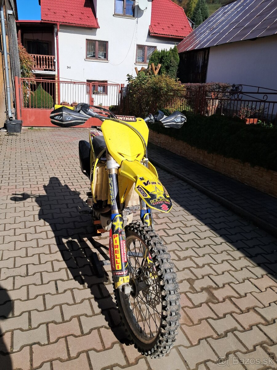 Suzuki 250
