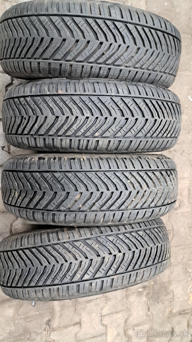 195/60R15 Celoročná sada