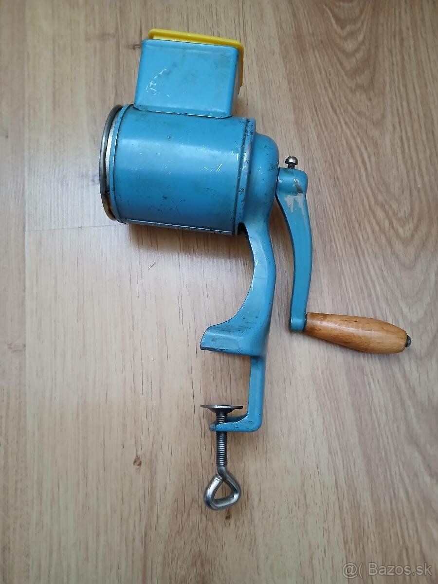 Mlynček na pečivo retro