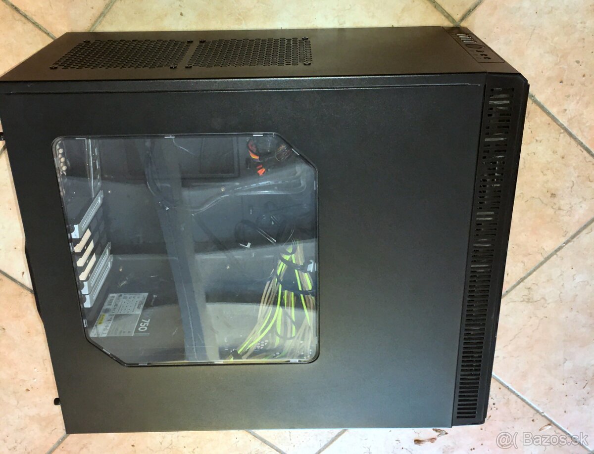 Predám PC skrinku so sieťovým zdrojom HX750