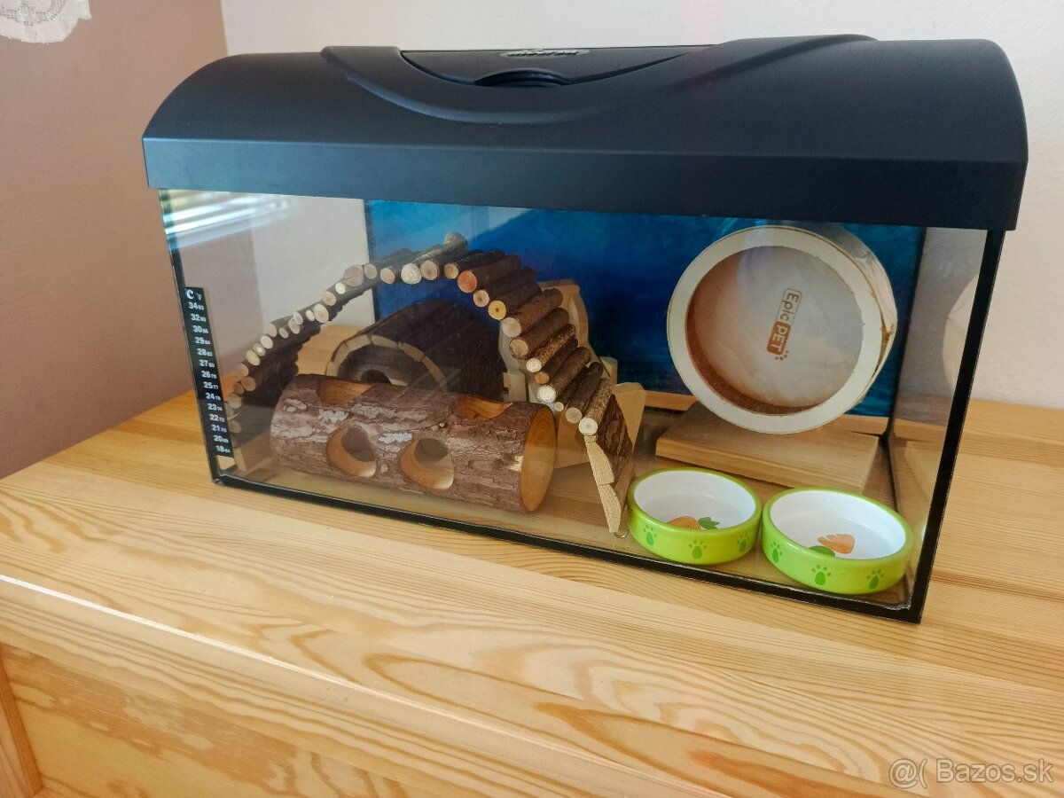 Predám akvárium pre škrečka aj s príslušenstvom