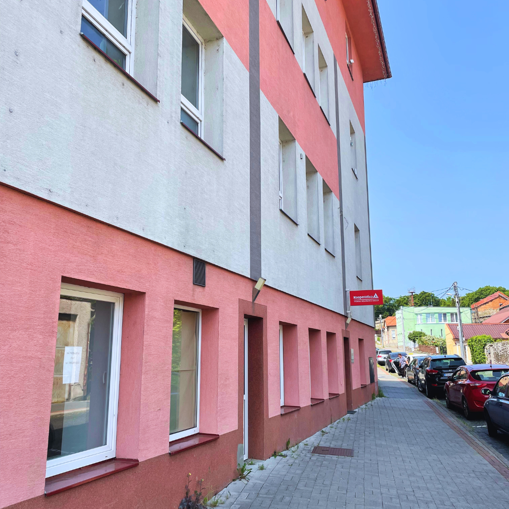 KANCELÁRIA KRUPINA, 39 m2 - BUDOVA POLIINVEST