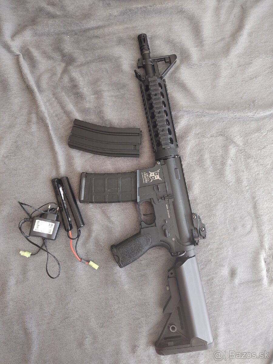 Predávam výstroj na airsoft a airsoft zbraň