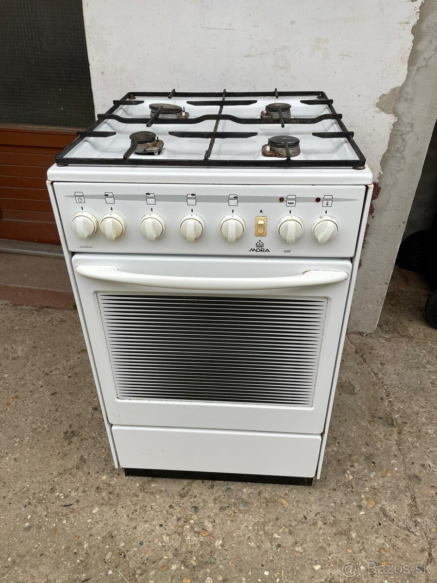 Kombinovany sporak s rurou MORA 2226