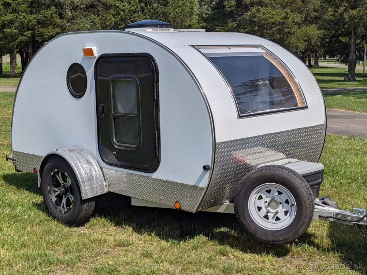 Na prenájom: Štýlový mini karavan pre výlety a dovolenky.
