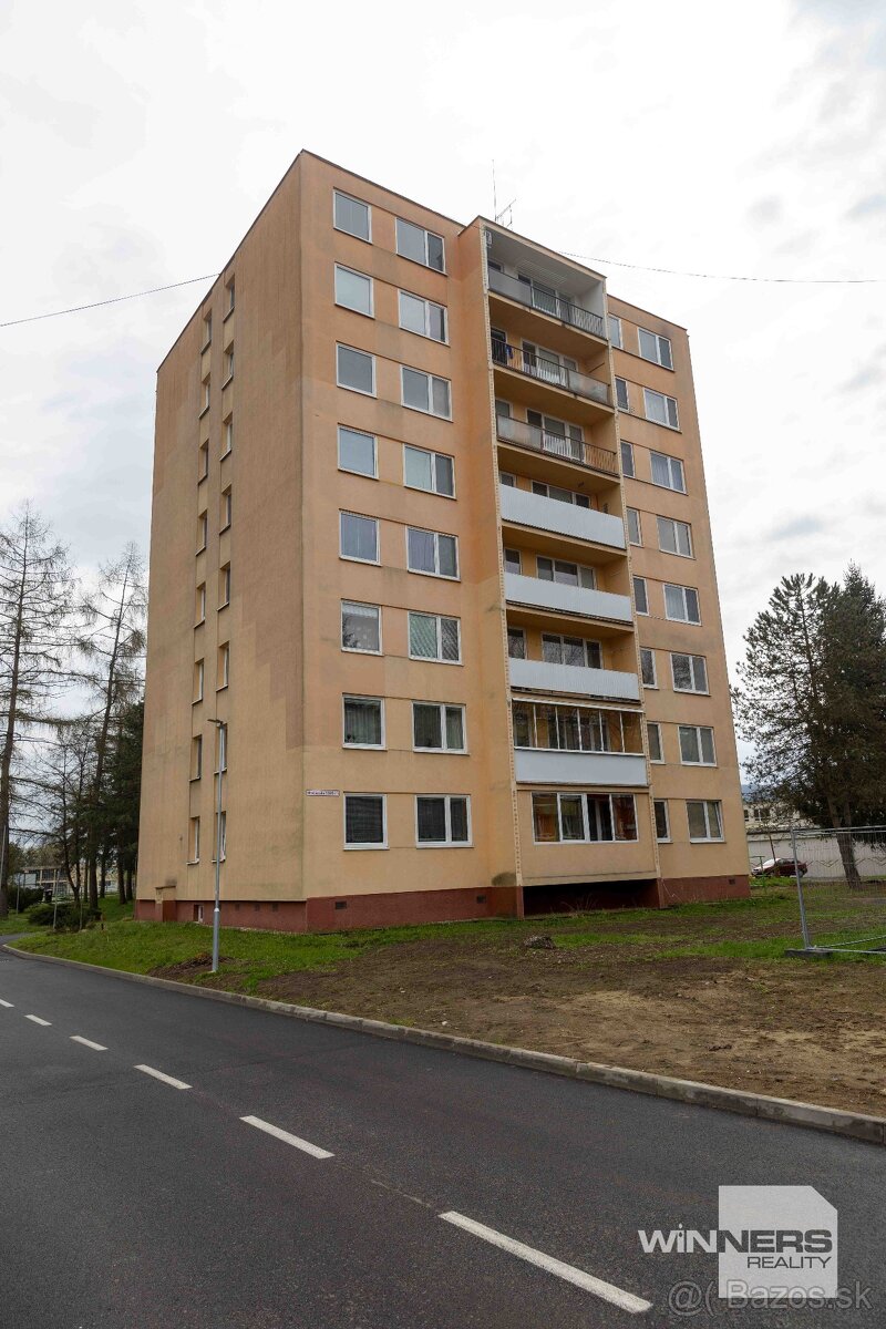 Na predaj 3 izbový byt s loggiou v Humennom