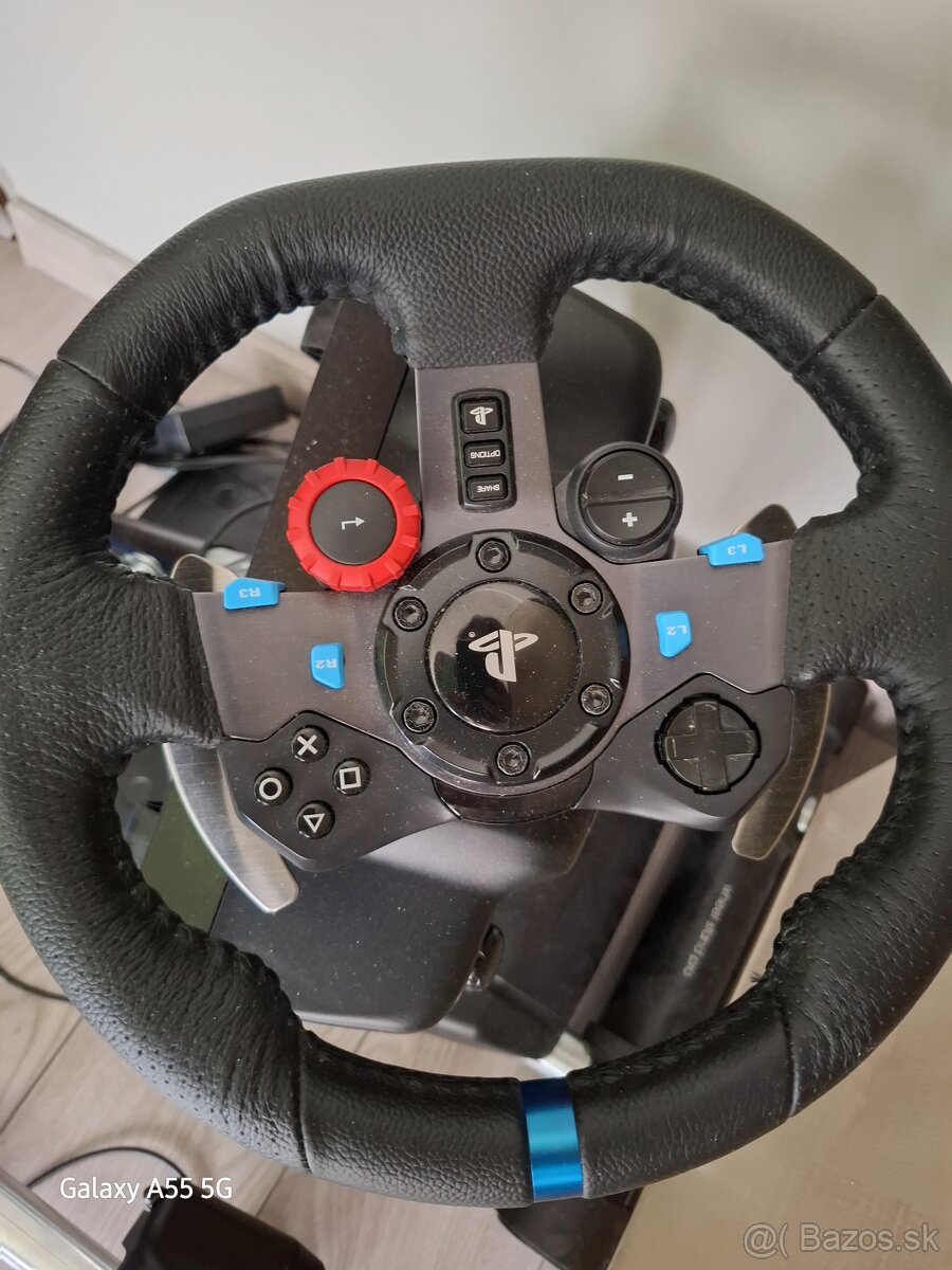 Volant k PS4 a PS3