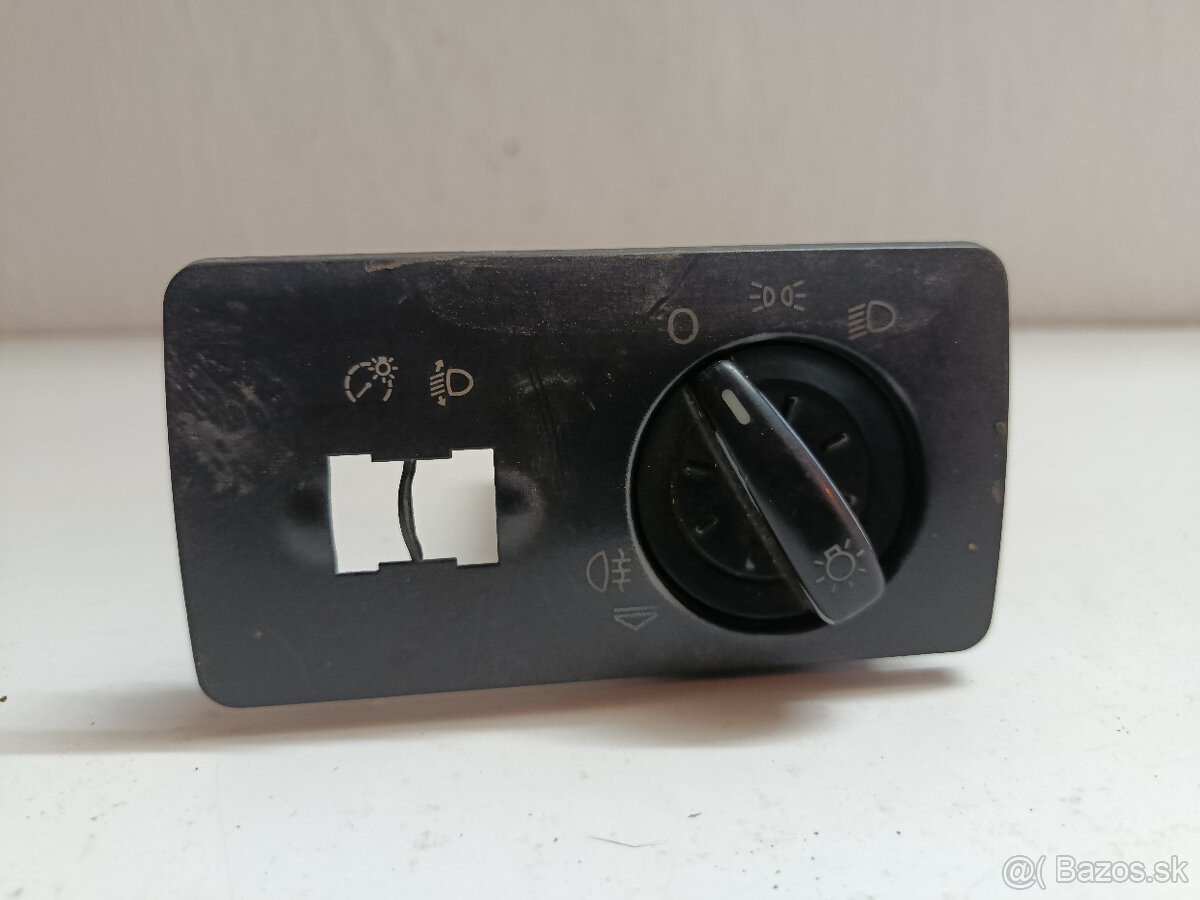 vypinac svetiel skoda fabia 6y1941531 cjdy 20€