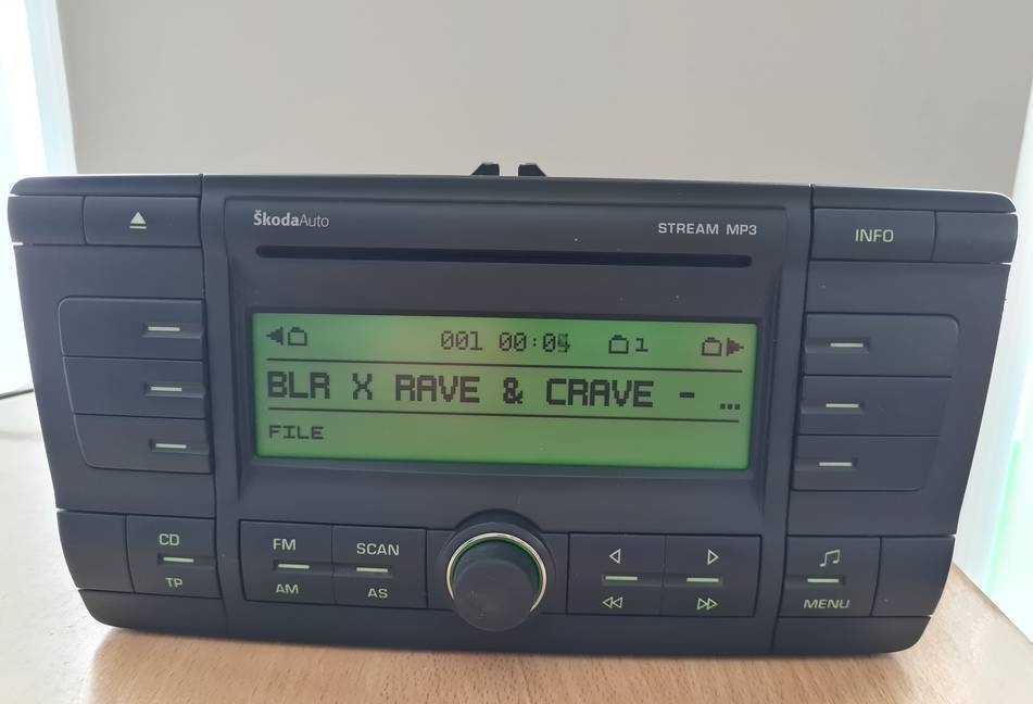 autorádio škoda stream mp3 octavia 2