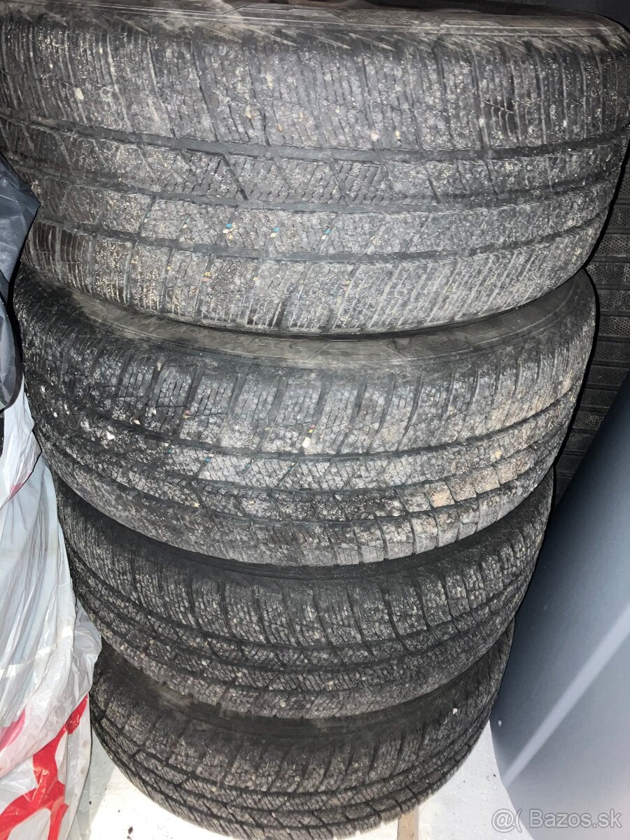 Predám zimné pneumatiky + alu disky 225/50/R17