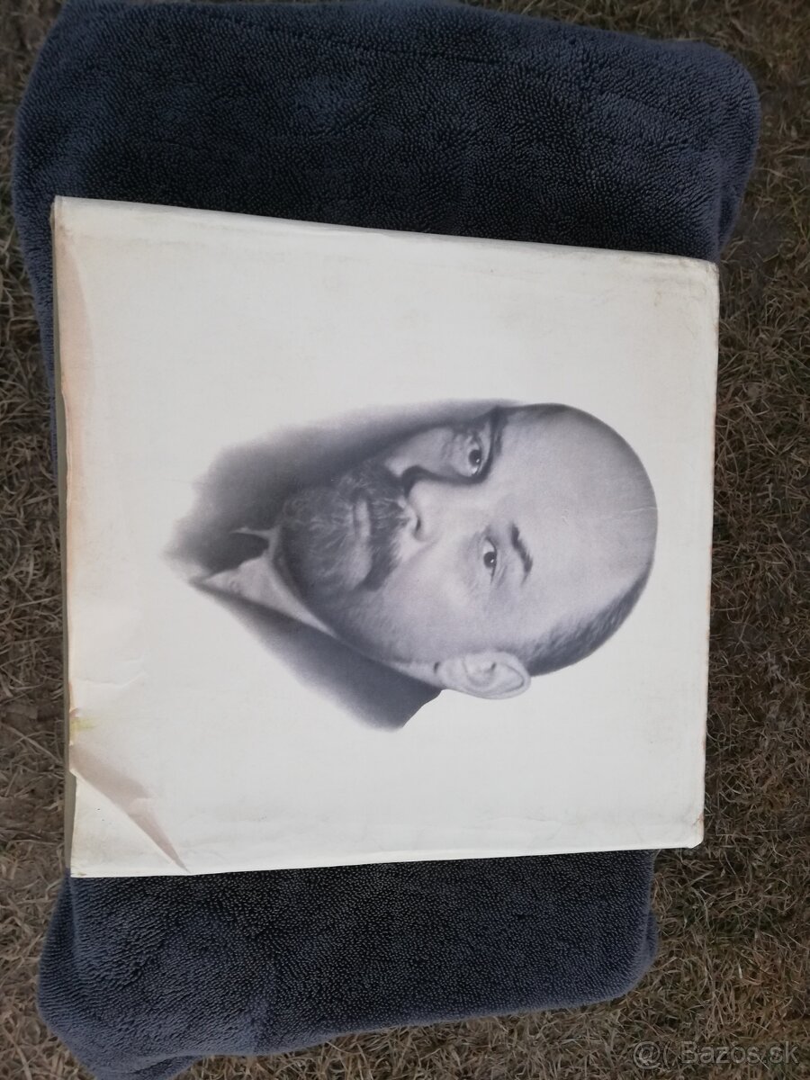 Kniha LENIN