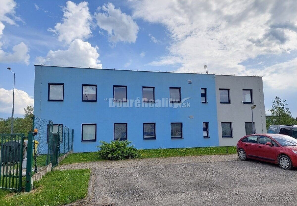 Ponúkame na predaj komerčnú nehnuteľnosť v priemyselnom park