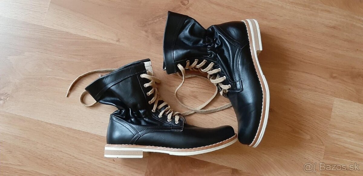 Kožené prechodné topánky 37