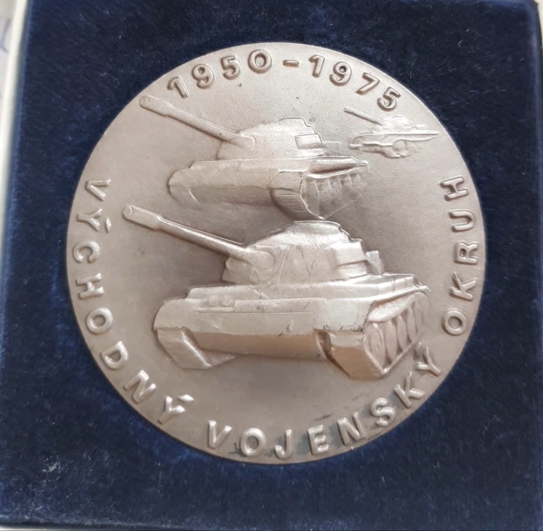 Medaila Východný vojenský okruh