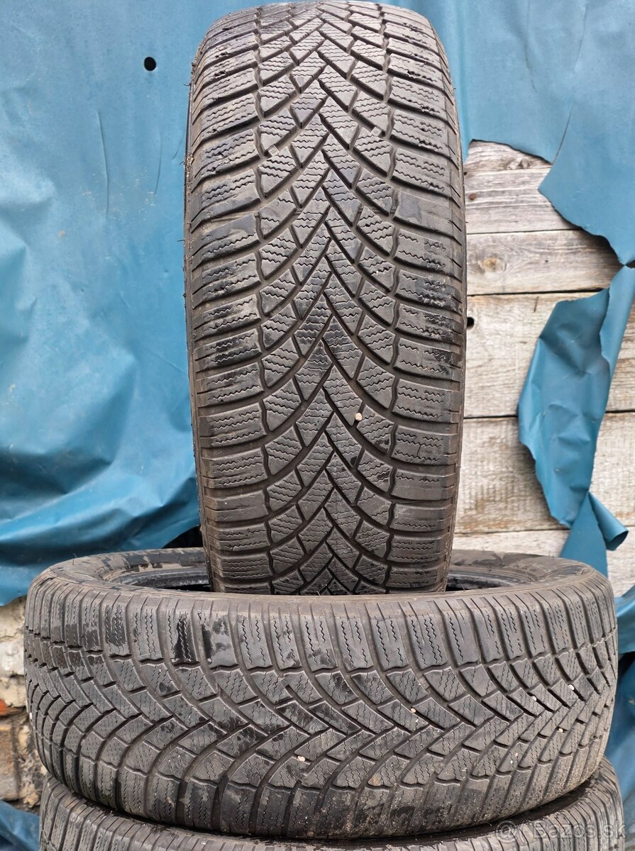 Ponúkam 2 zimné pneumatiky Bridgestone Blizzak 215/55 R18