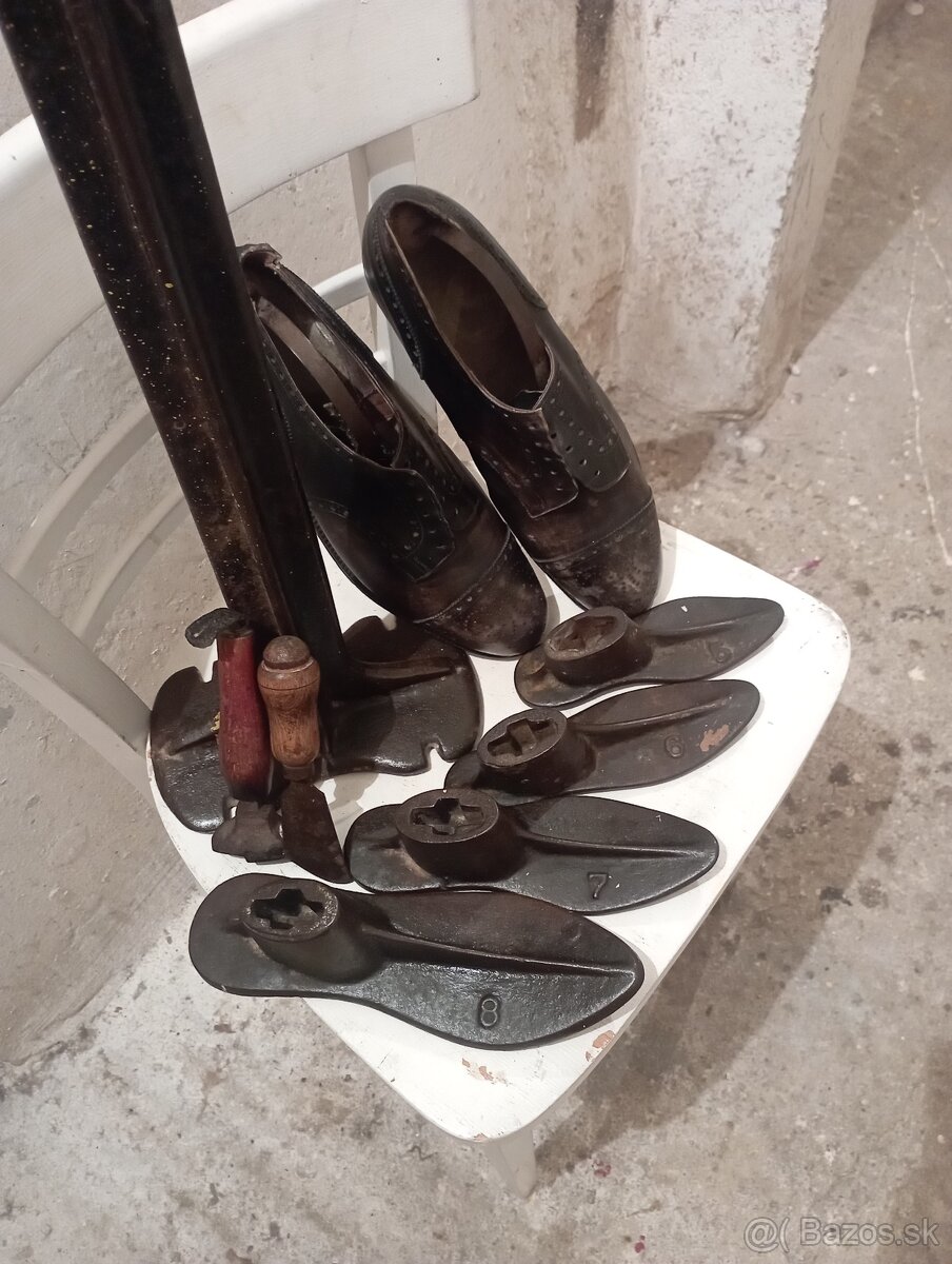 Starožitné obuvnícke kopyto sada+ topánky