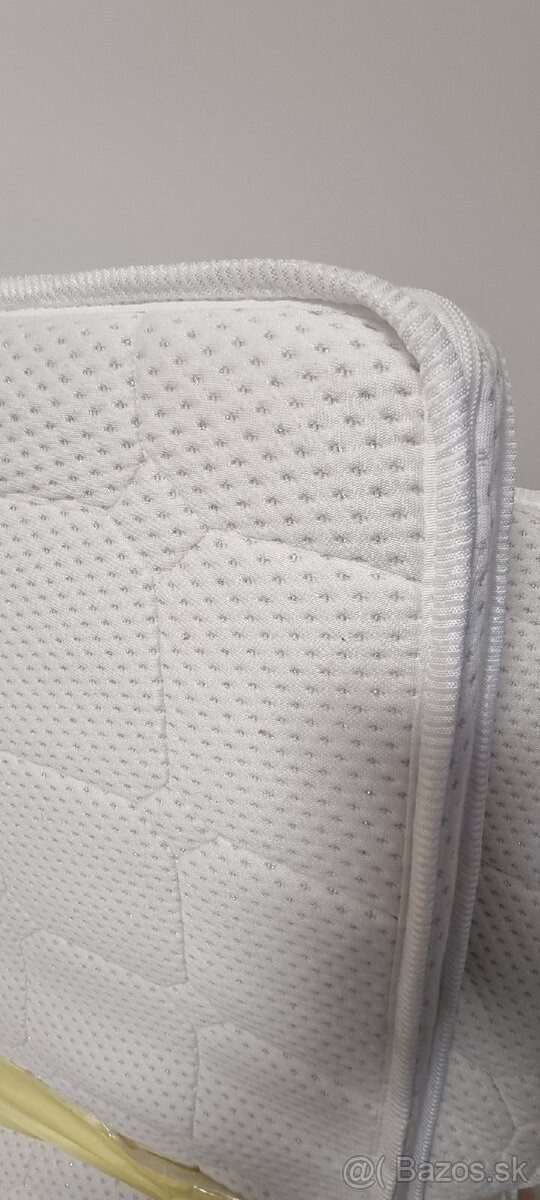 Predam 7cm vrchny matrac
