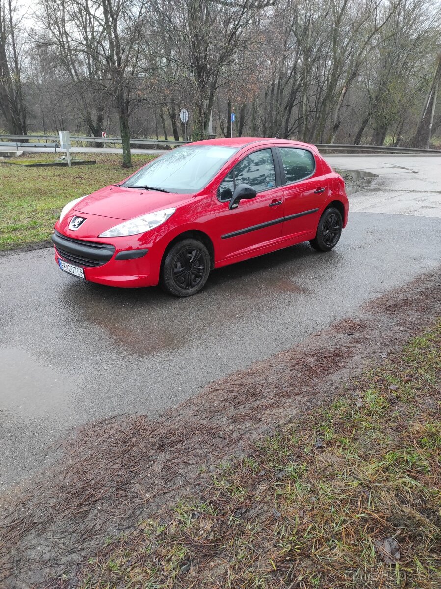 Peugeot 207 1.4i rv 2009