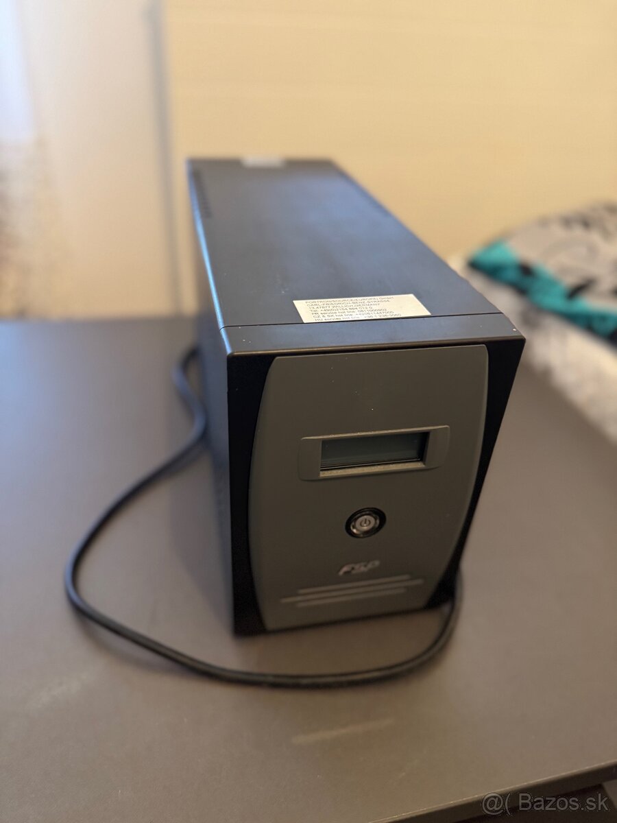 Záložný zdroj UPC FSP EP2000