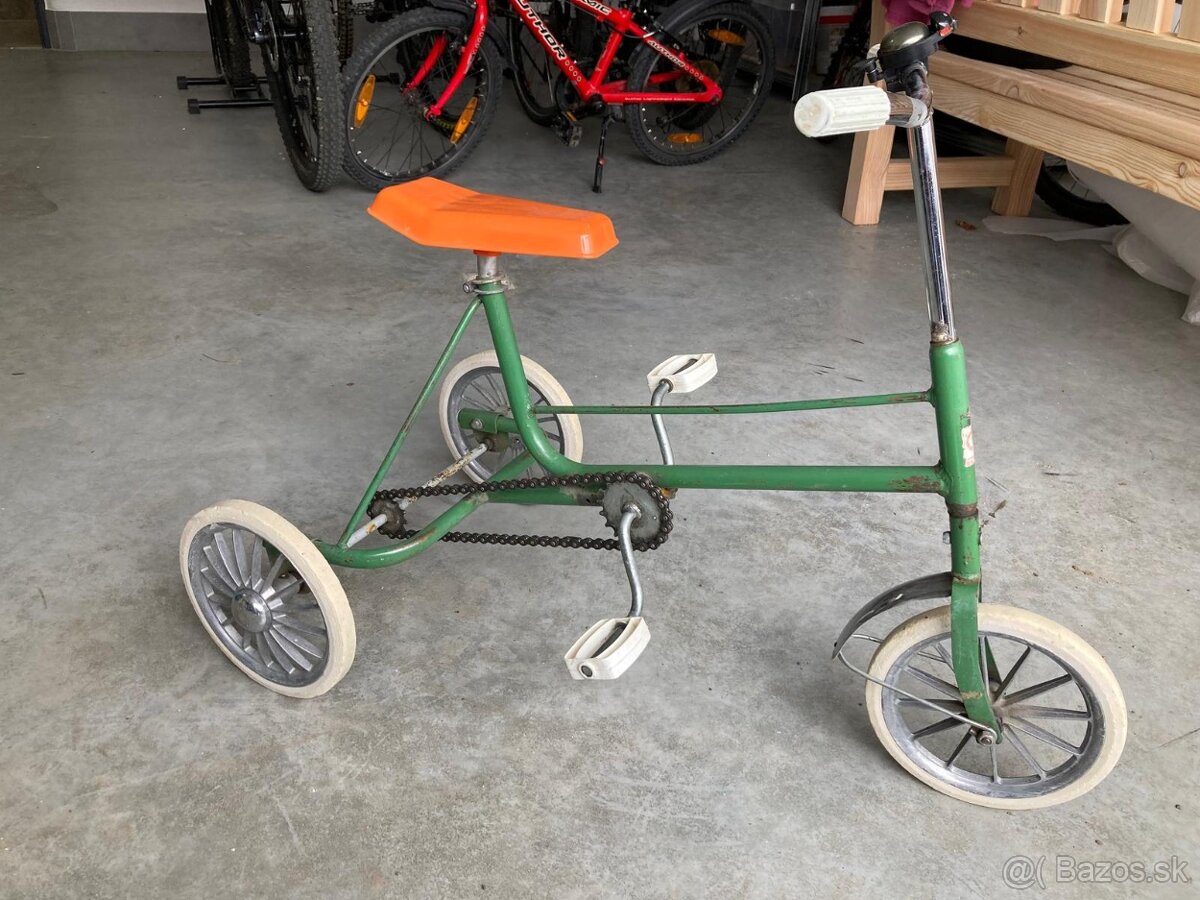 Retro trojkolka