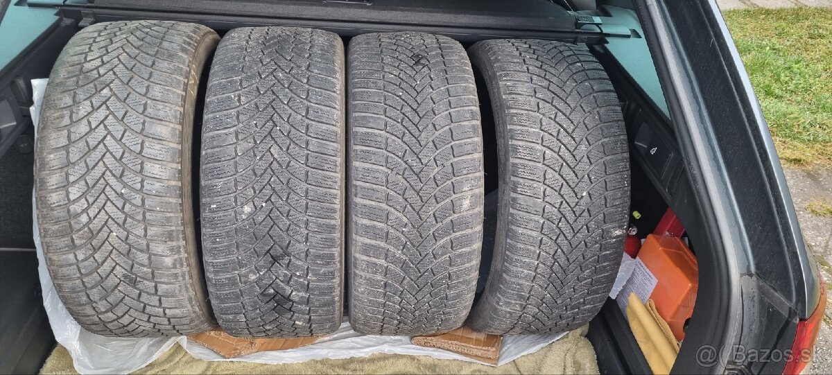 Predám Pneu 235/40r18