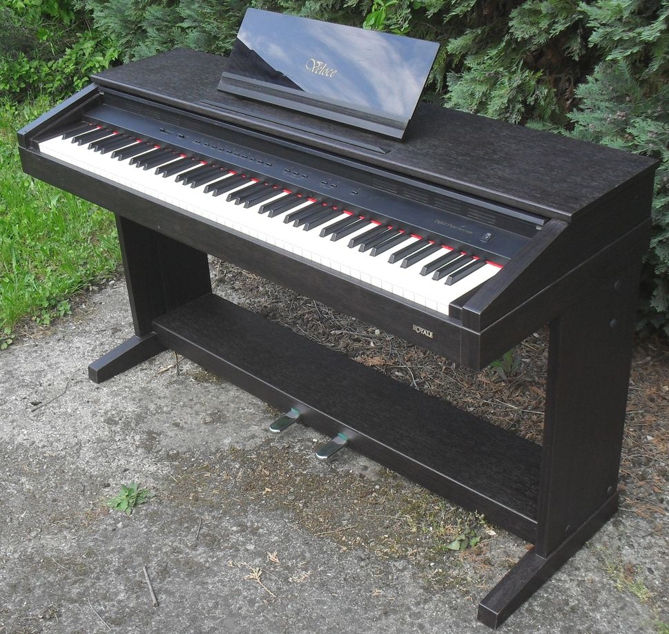 Digitální piano DEX 1000