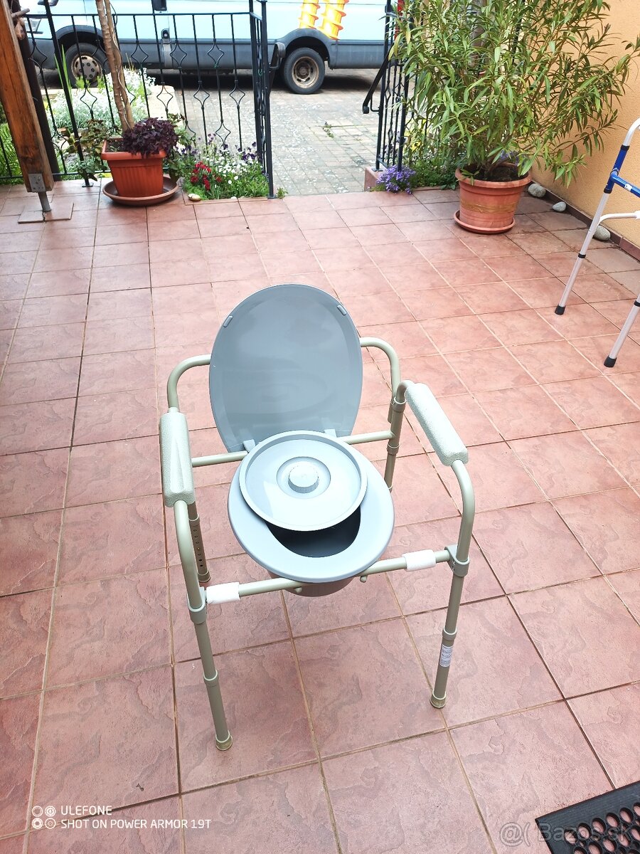 Prenosná toaleta