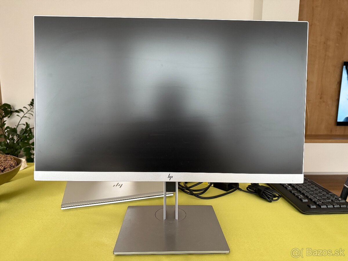 Predám HP E233