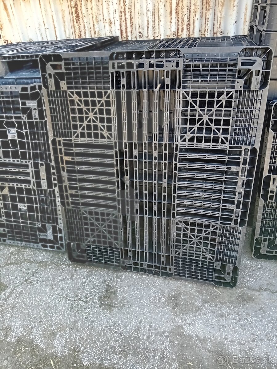 Plastove palety