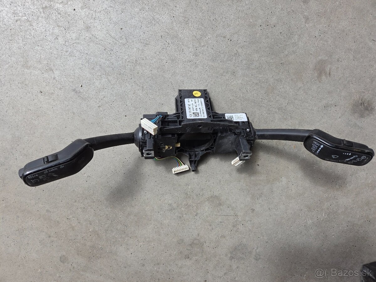 Predam packy pod volant Octavia III, Golf VII 5q0953507ad