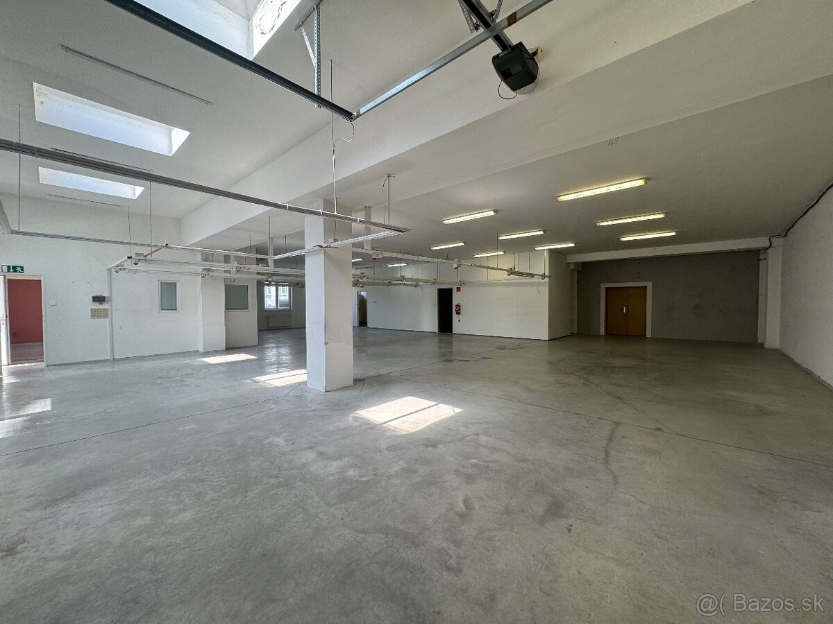 MULTIFUNKČNÝ OBJEKT V ŠAMORÍNE PRI ZJAZDE R7