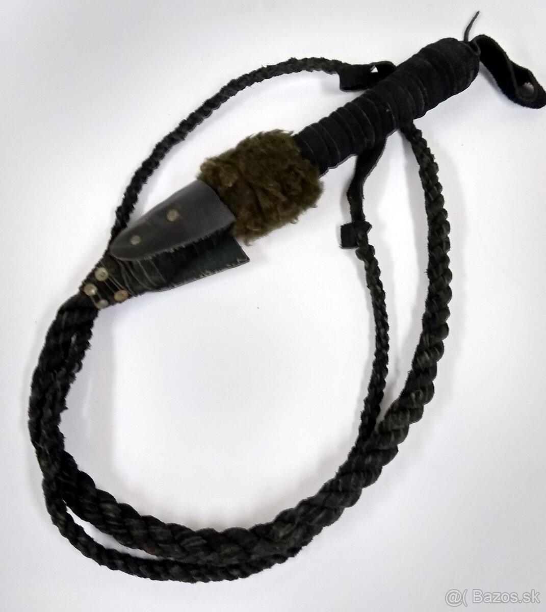 Pletený kožený bič - ručná práca - starý