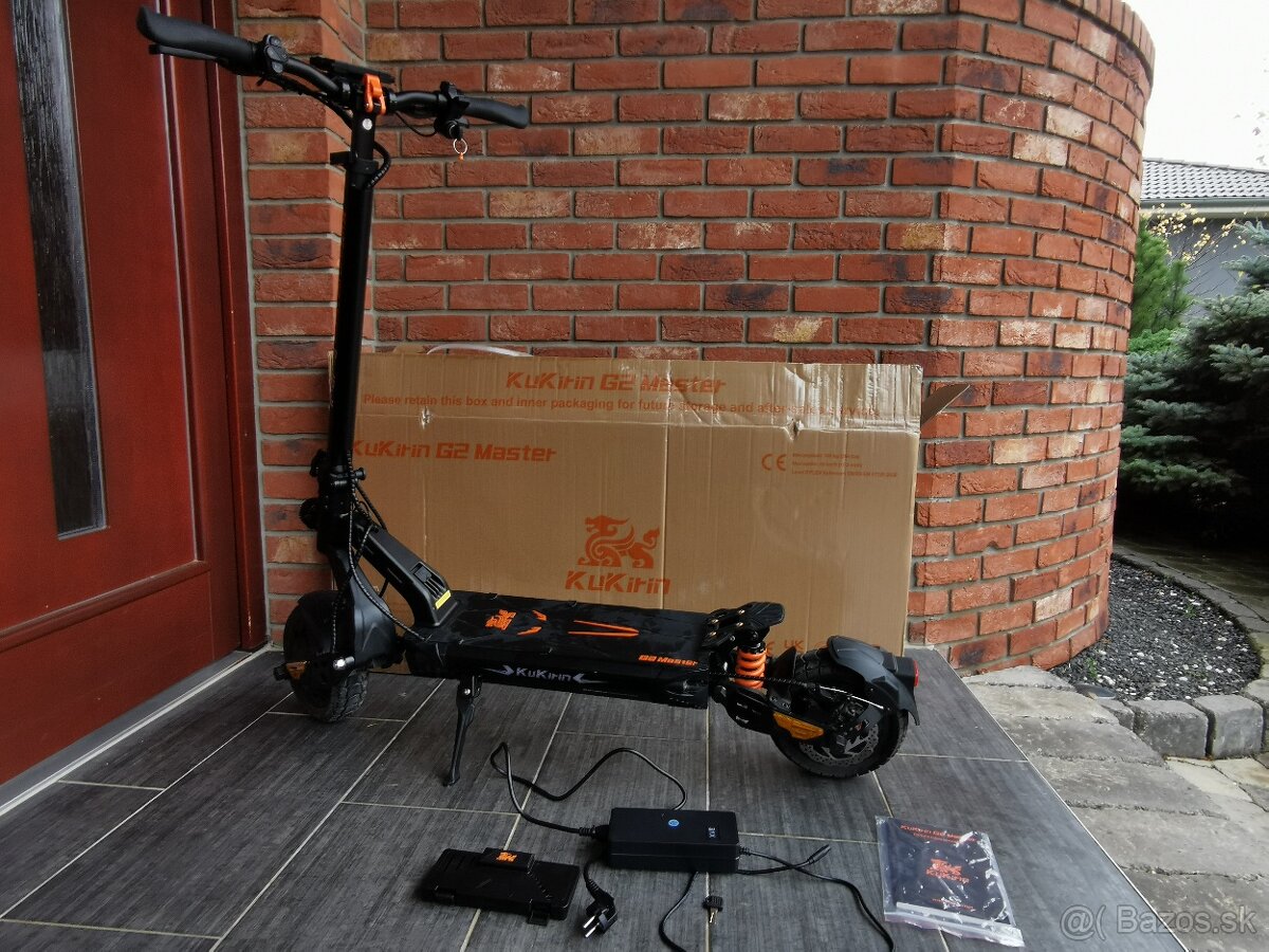 KUGOO KUKIRIN G2 MASTER MODEL 2025 - NOVÁ