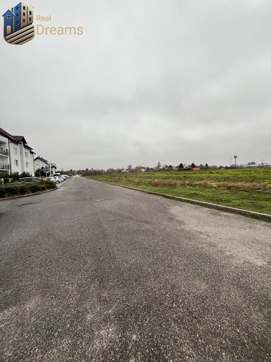 INVESTIČNÝ POZEMOK 33 878 m² – ZAVAR len 5 minút od Trnavy