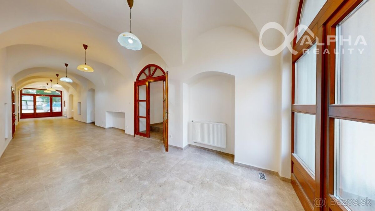 Prenájom obchodný, kancelársky priestor, centrum, Sp. N. Ves