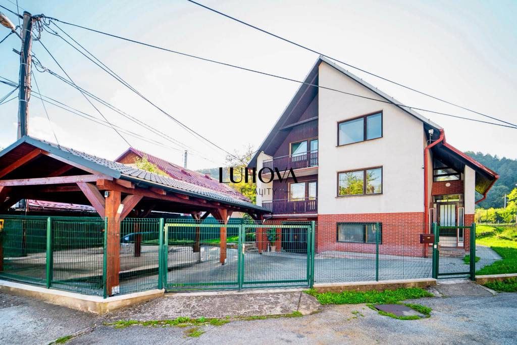 Priestranný a veľkorysý 6-izbový rodinný dom_Záriečie