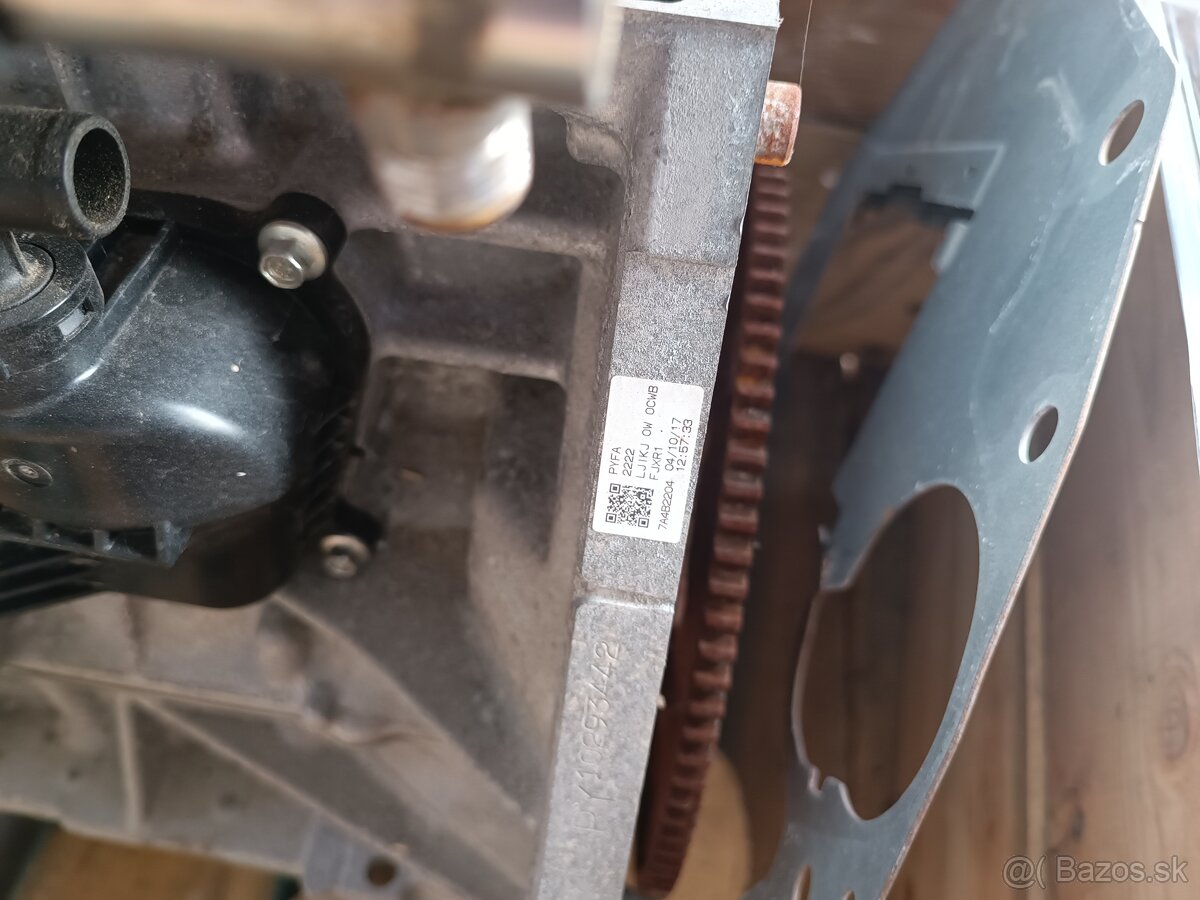 Motor Mazda 2.5 l benzín PE 01 PYFA (CX-5, Mazda 6)